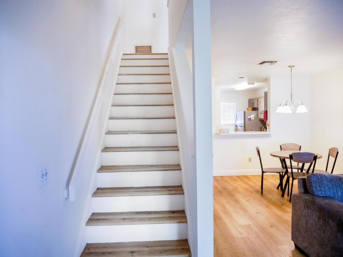 Spacious Townhome Ocala, Central Location, Newly Renovated, Pets Welcome Экстерьер фото